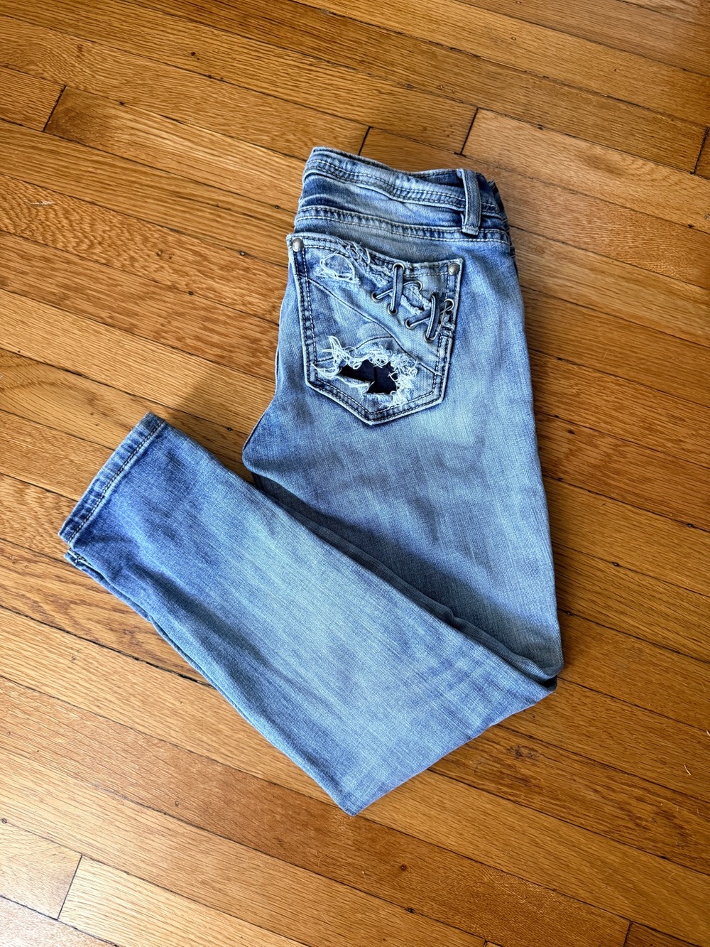 Miss Me Signature Ankle Skinny Jeans Size 26 Low Rise Distressed Medium Wash